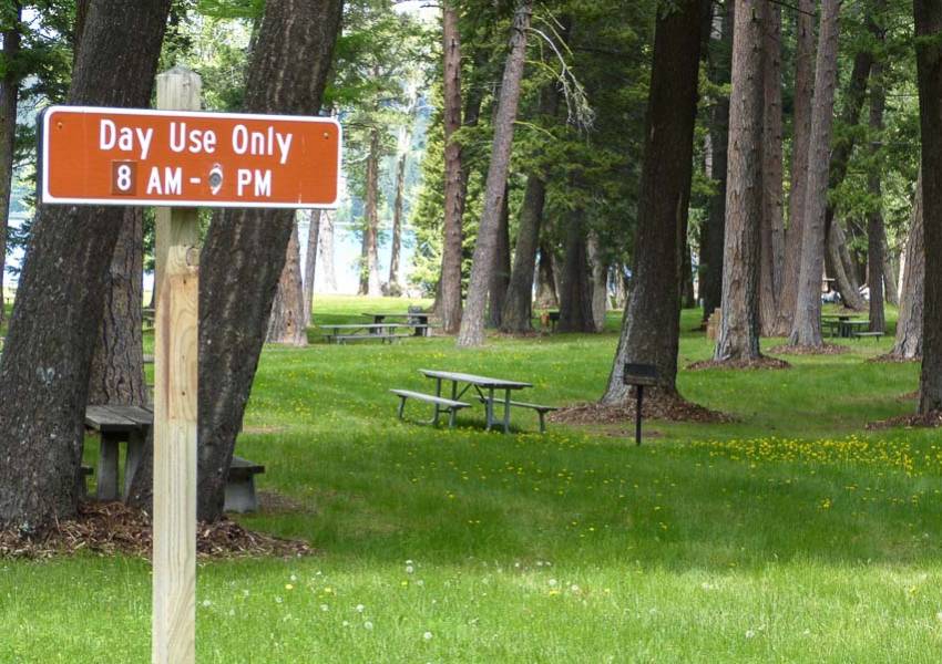 wallowa lake riverside d u